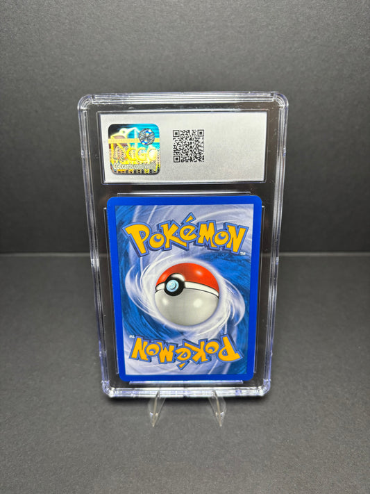 CGC 10 - Pidgeot #33 - Pokémon Legendary Collection